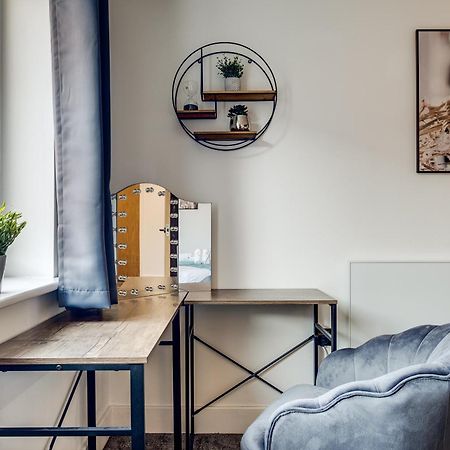 Pluxa Globe - Spacious Apartment In Jq With Parking เบอร์มิงแฮม ภายนอก รูปภาพ
