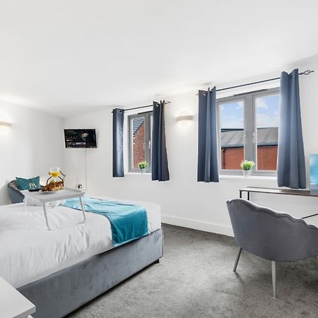 Pluxa Globe - Spacious Apartment In Jq With Parking เบอร์มิงแฮม ภายนอก รูปภาพ