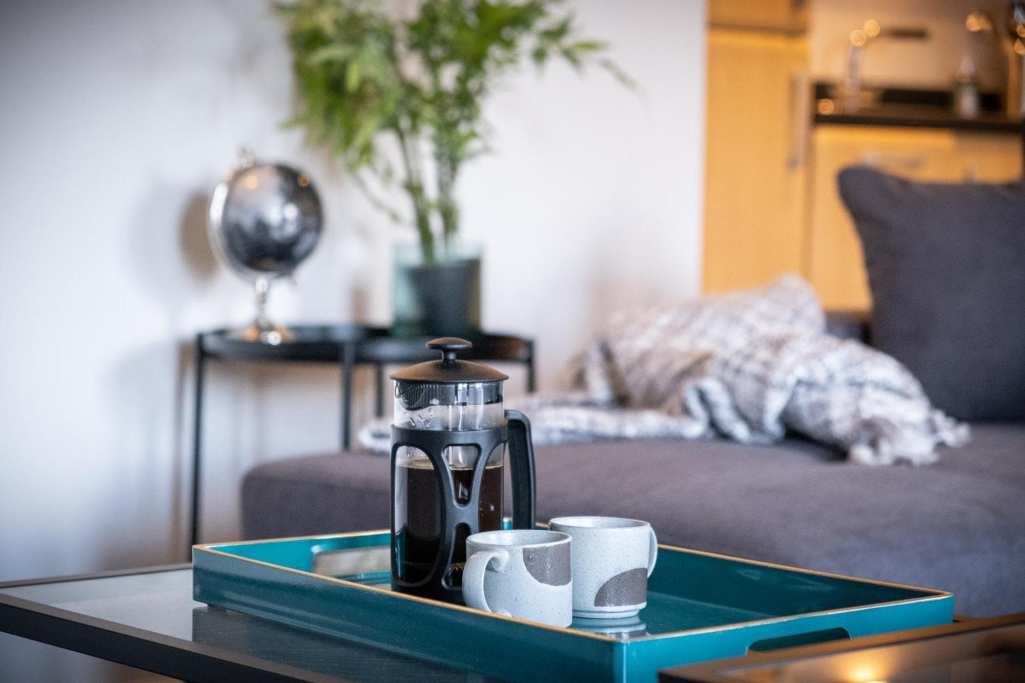 Pluxa Globe - Spacious Apartment In Jq With Parking เบอร์มิงแฮม ภายนอก รูปภาพ