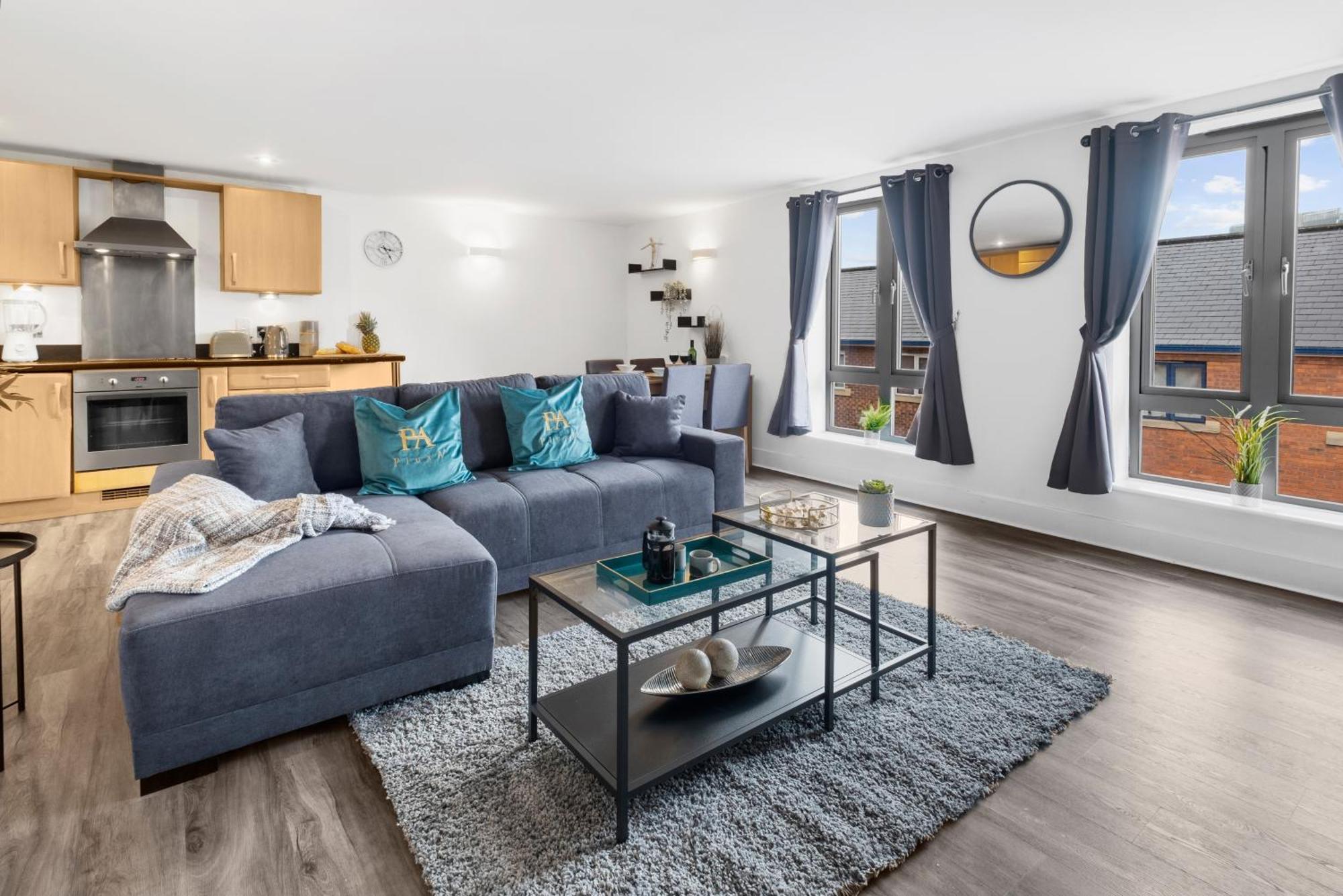 Pluxa Globe - Spacious Apartment In Jq With Parking เบอร์มิงแฮม ภายนอก รูปภาพ