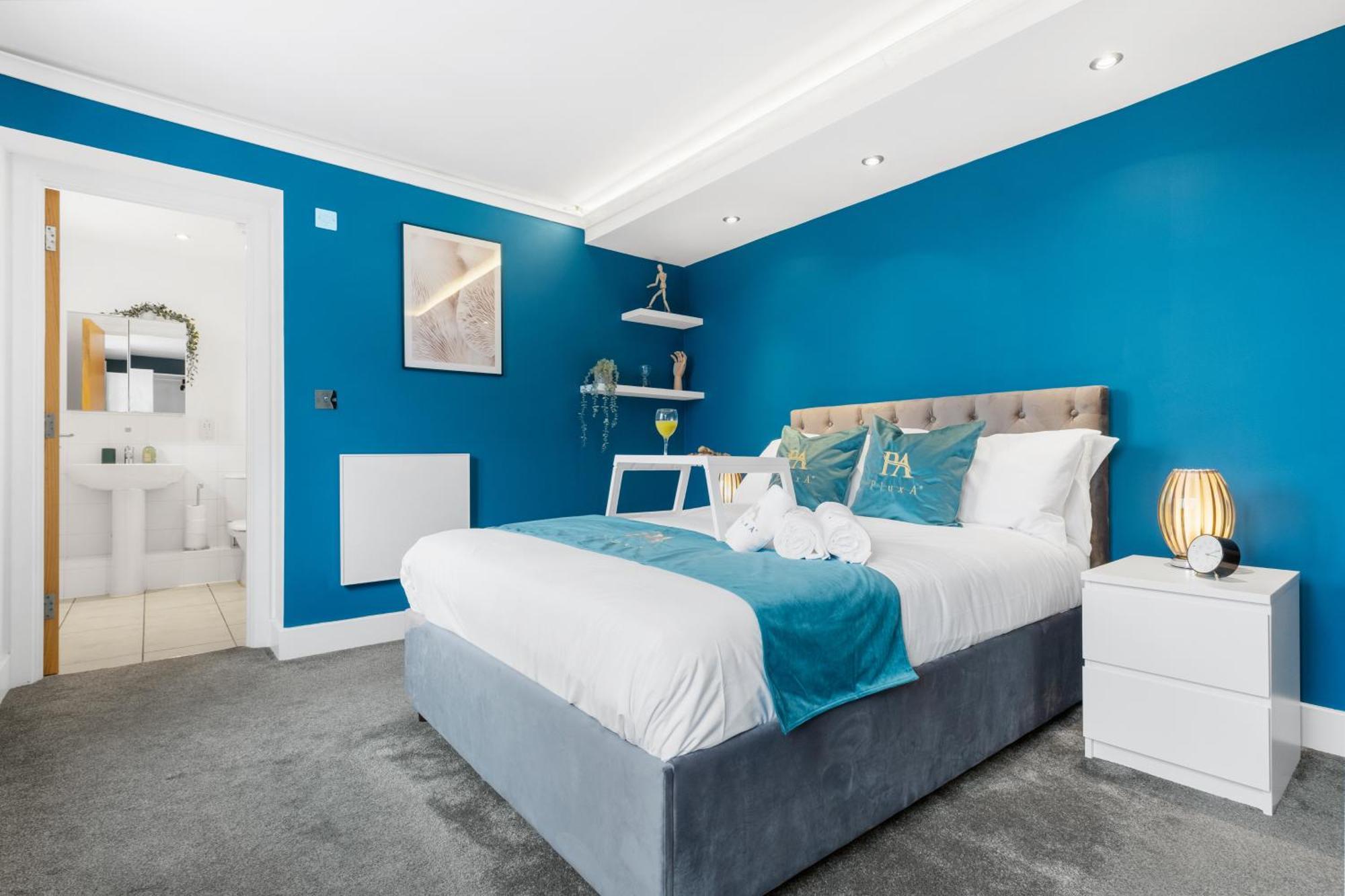 Pluxa Globe - Spacious Apartment In Jq With Parking เบอร์มิงแฮม ภายนอก รูปภาพ